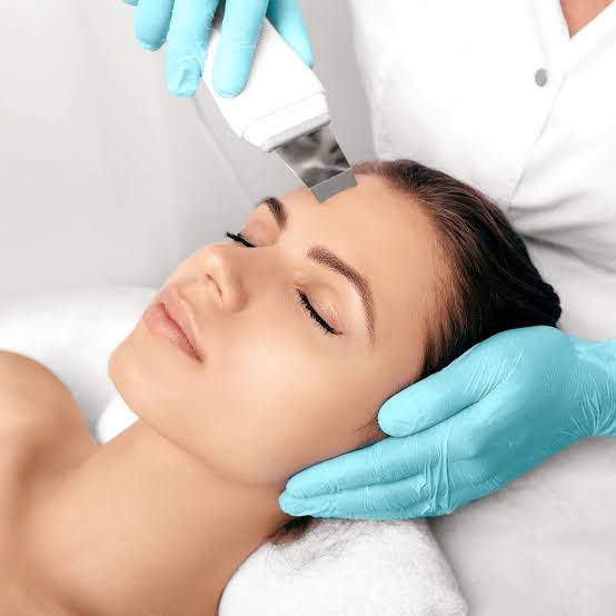 Tratamiento facial con ultrasonido